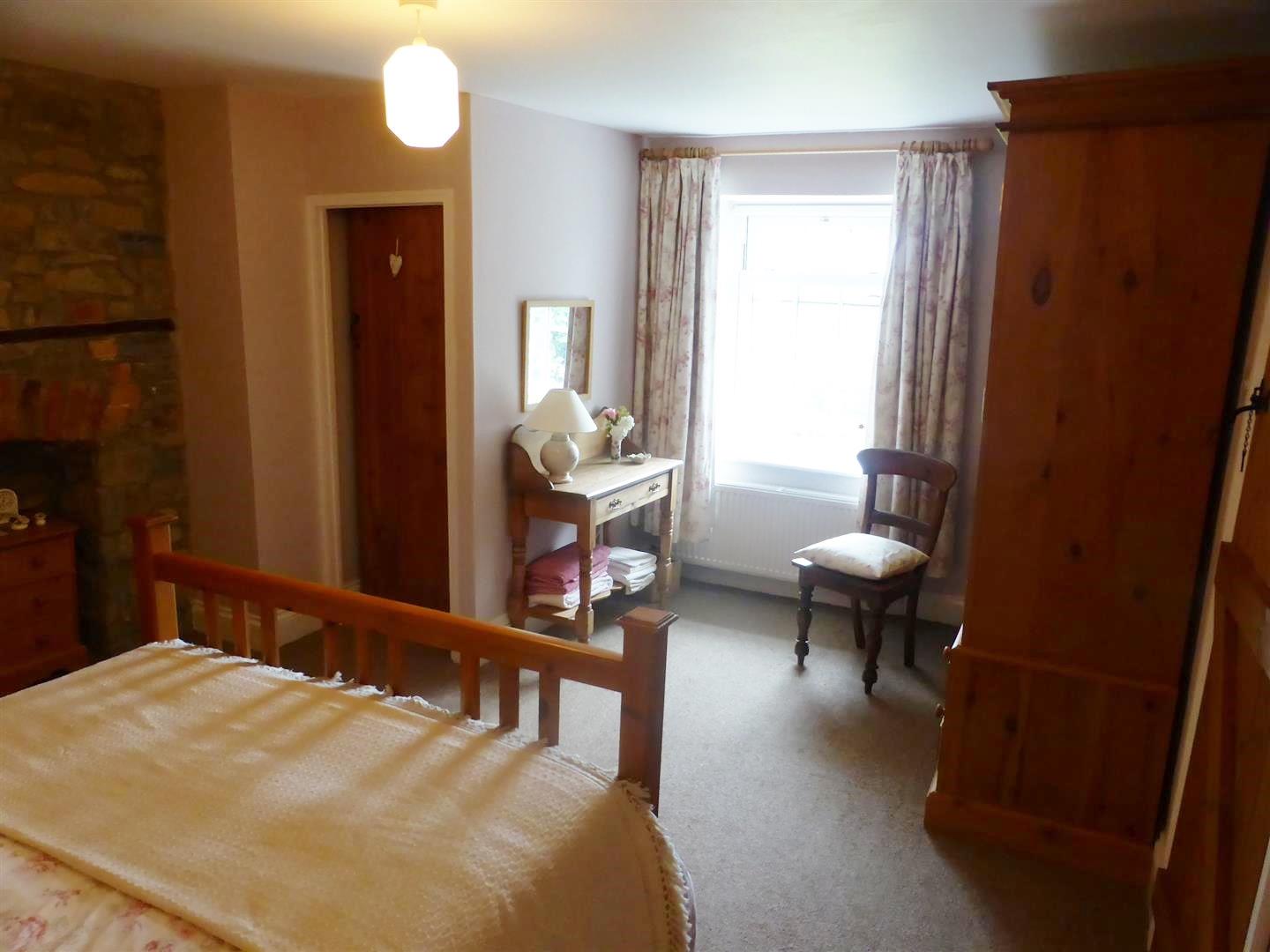 ANOTHER ROOM ASPECT